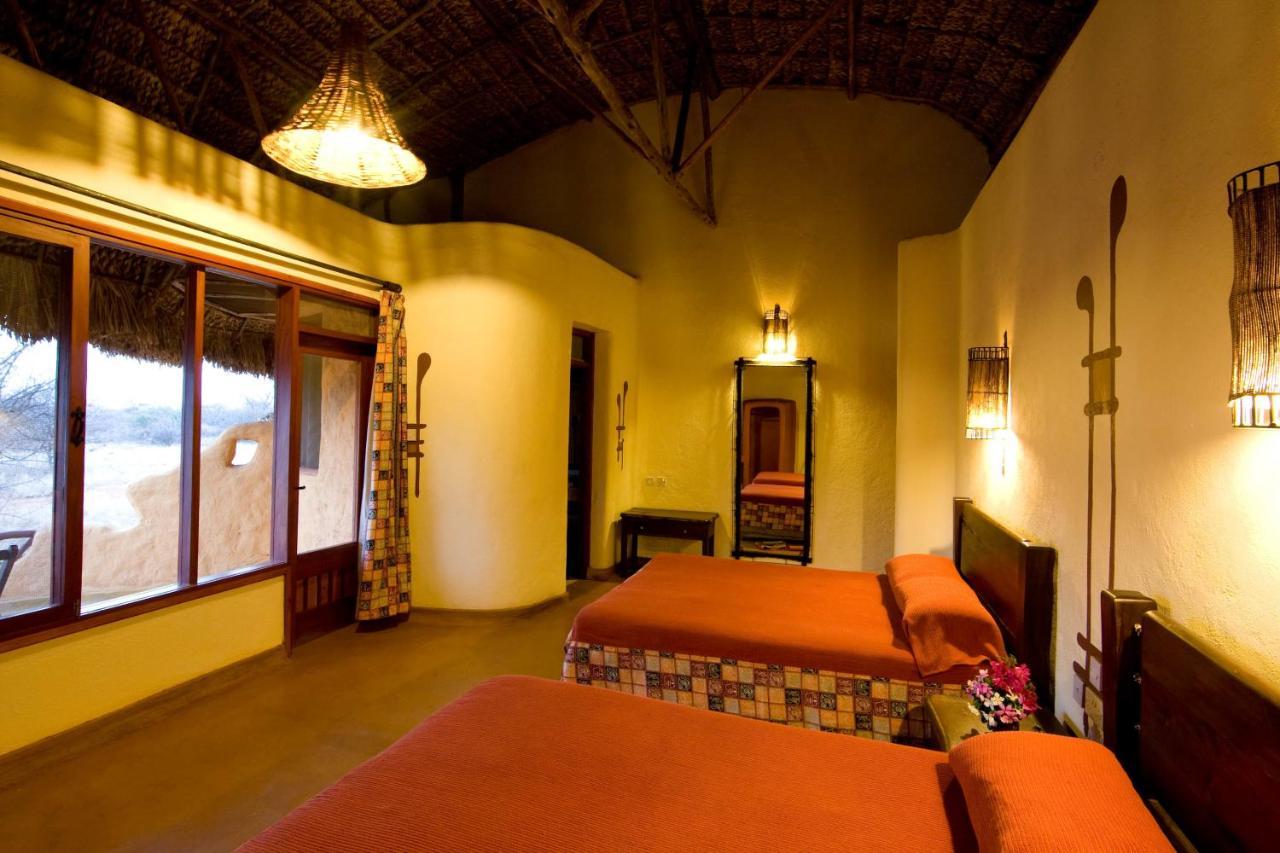 Samburu Sopa Lodge Archers Post Eksteriør bilde