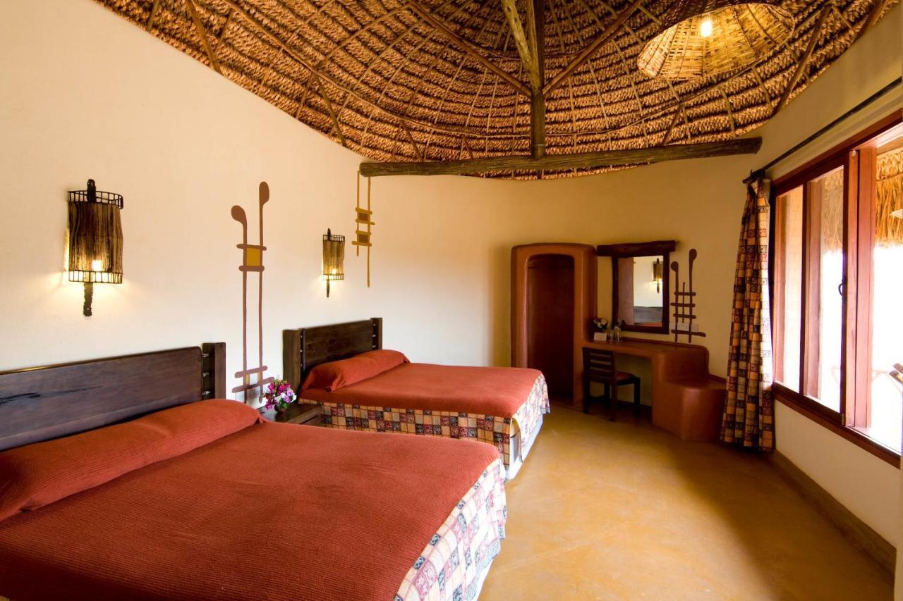 Samburu Sopa Lodge Archers Post Eksteriør bilde